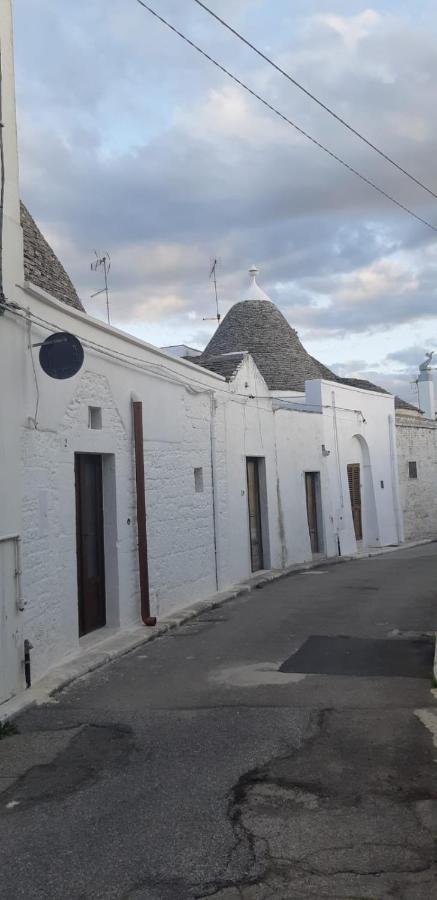 Вилла Il Trullo Del Guelfo Альберобелло Экстерьер фото